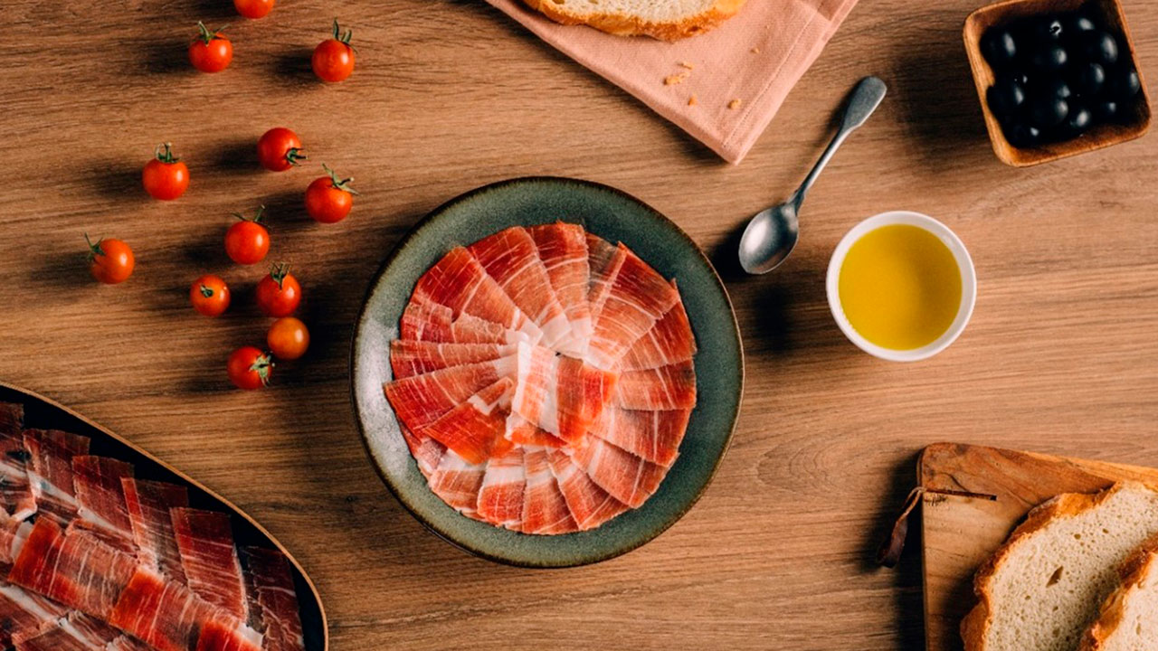 Jamón de Teruel DOP: la joya gastronómica que brilla en la mesa